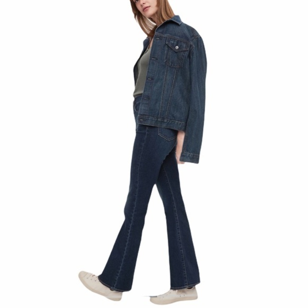 Gap 27 dark blue flare leg midrise stretch jeans